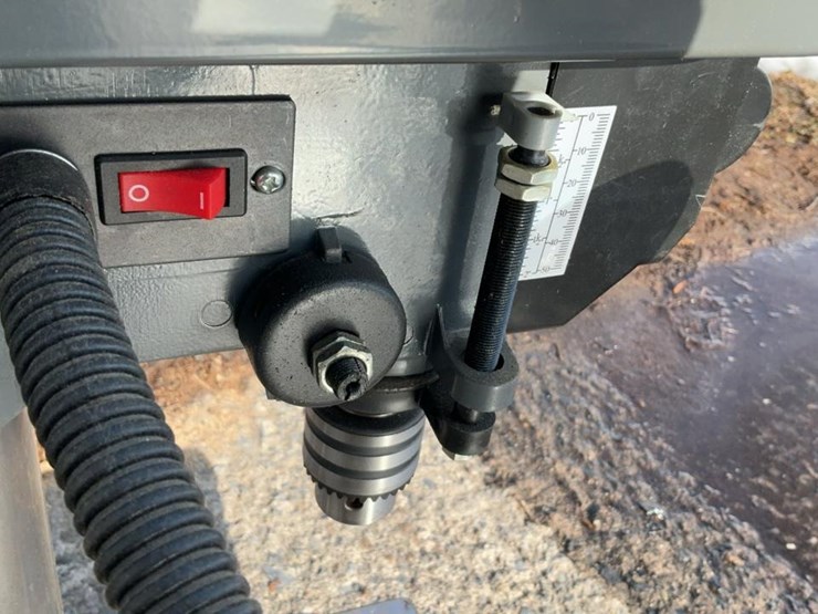 #269-•-central-machinery-5-speed-bench-drill-press-image-16