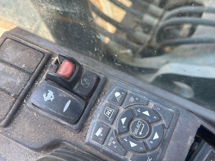 2016-volvo-ecr235el-image-31