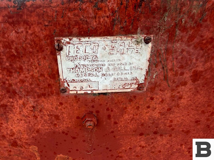 teco-products-58-calf-chute-image-7