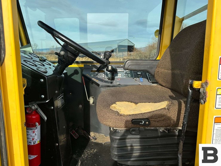 new-holland-1095-image-14