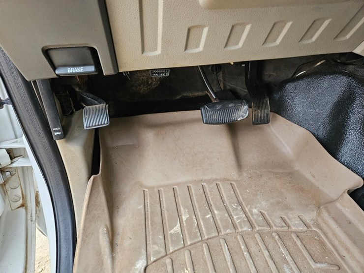 2008-ford-f350-image-28