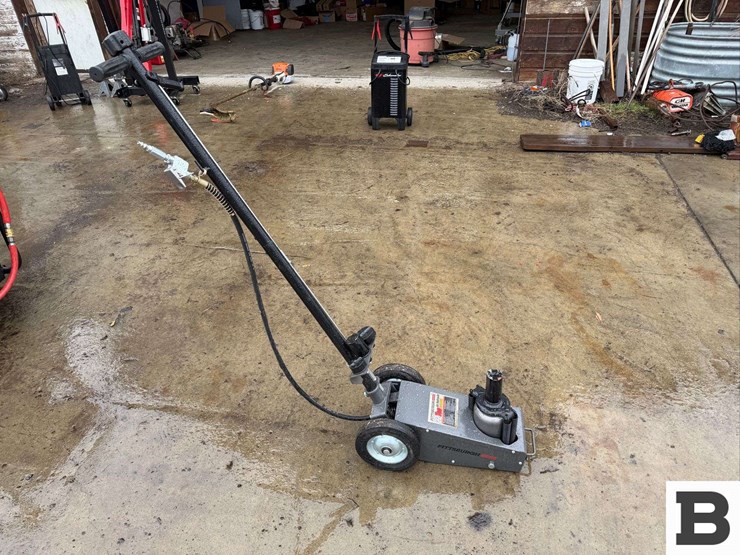 pittsburgh-22-ton-air-hydraulic-floor-jack-image-3