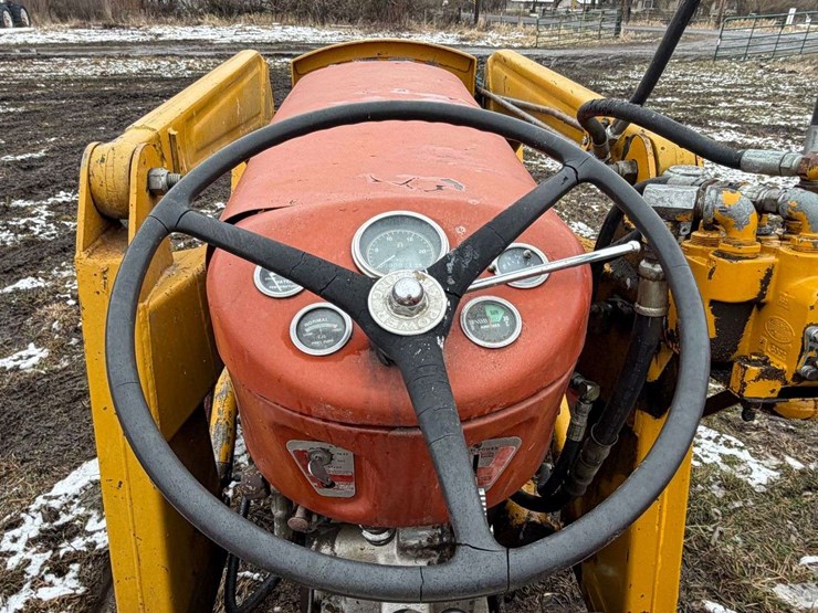 massey-ferguson-65-image-28