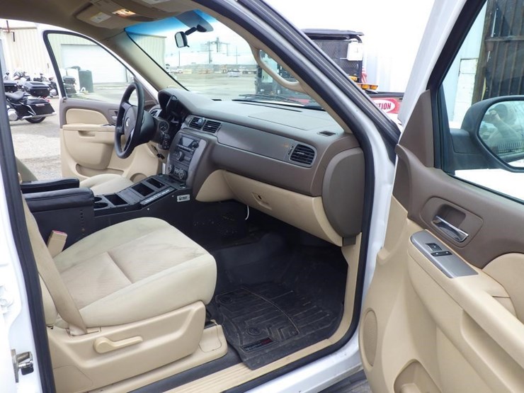 2014-chevrolet-tahoe-image-6