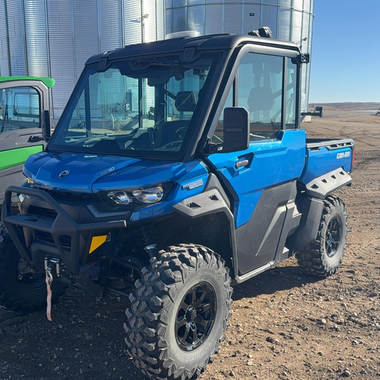 2023 Can-Am HD 10 Defender Limited UTV