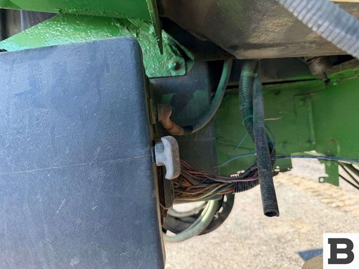 john-deere-4930-image-21