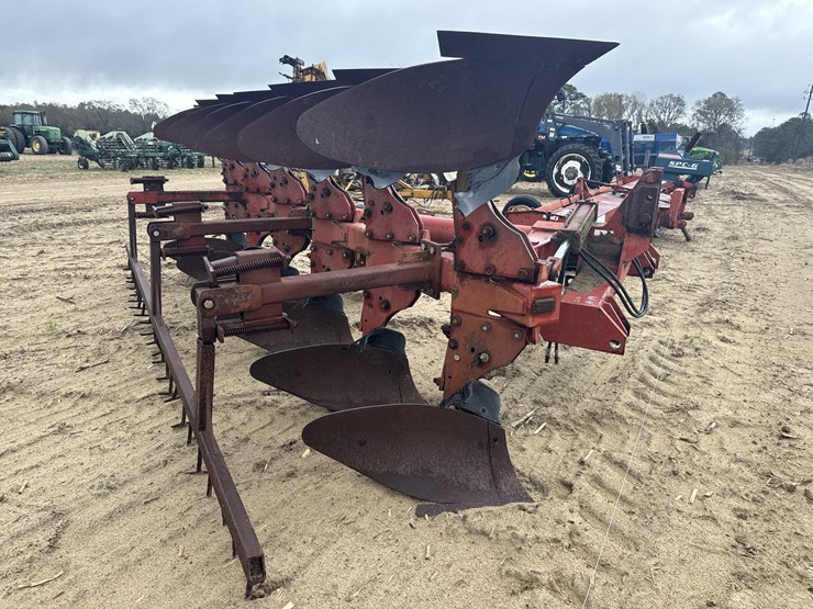 case-ih-onland-3pt-6-bottom-flip-plow-image-4