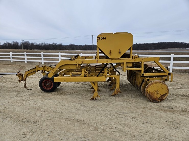 haybuster-8000-image-2