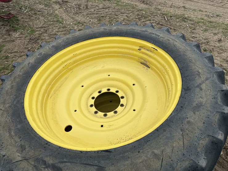 2015-john-deere-8270r-image-21