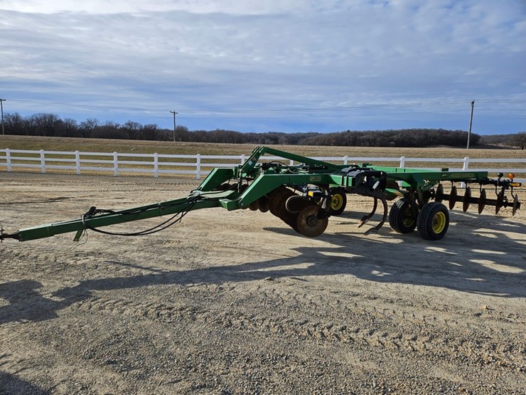 john-deere-510-image-1