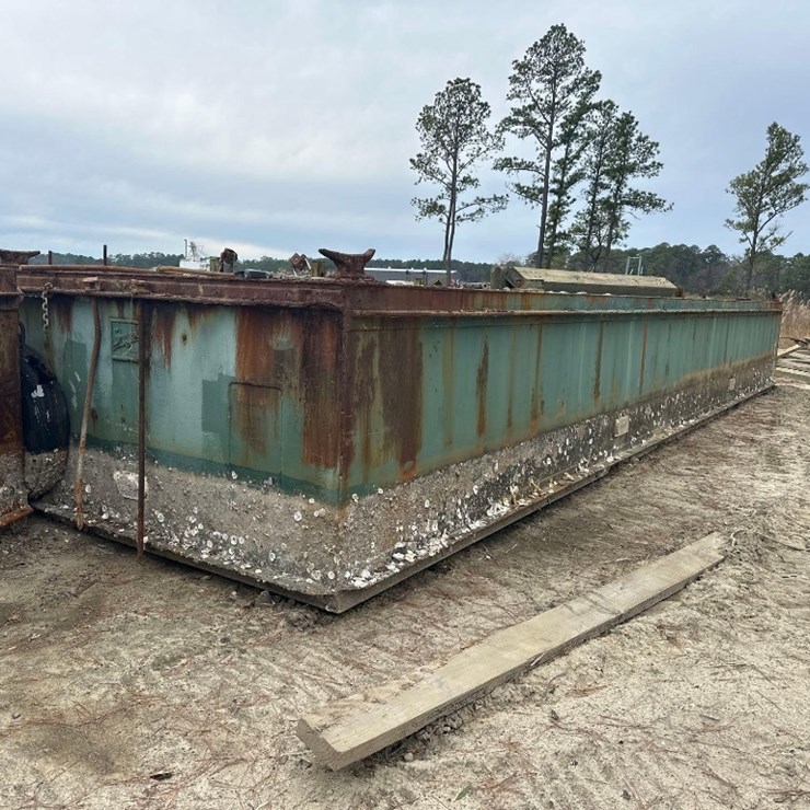 SHUGART 10X40 SECTIONAL BARGE