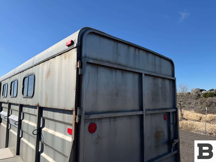 1987-circle-j-horse-trailer-image-19