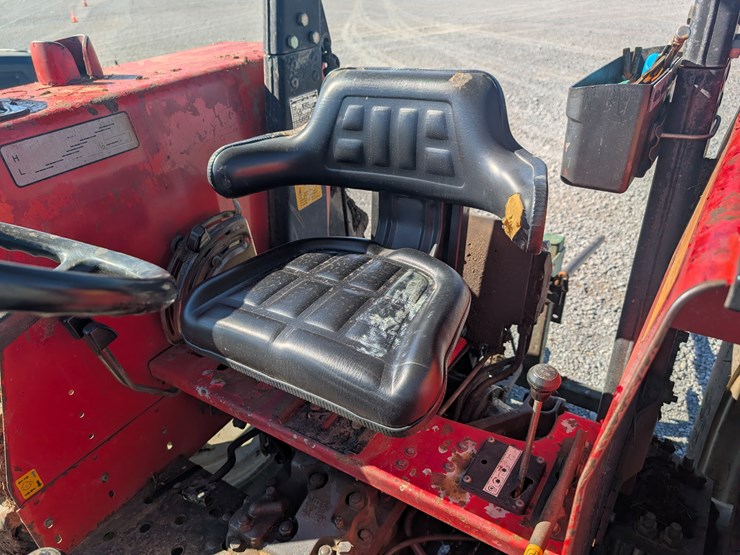 massey-ferguson-383-image-8