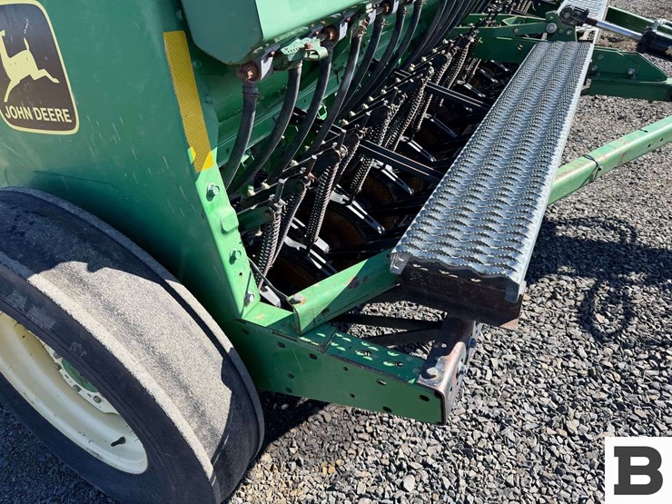 john-deere-450-image-30