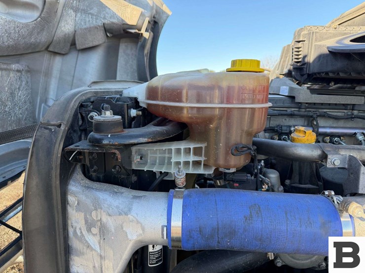 2019-freightliner-cascadia-126-image-44