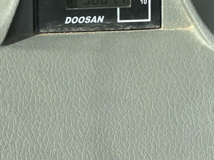 2017-doosan-dx225-lc-3-image-17