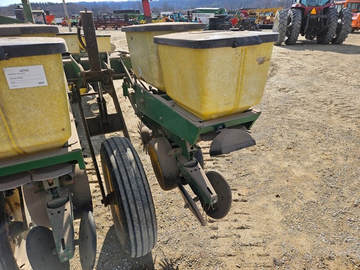 john-deere-7000-image-36