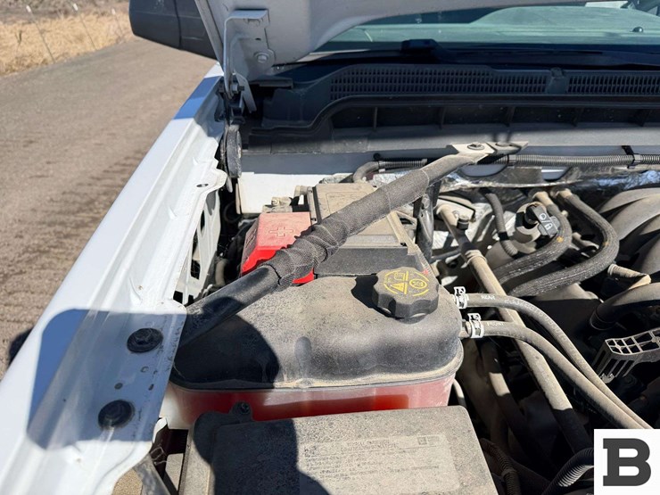 2016-chevrolet-silverado-1500-image-36