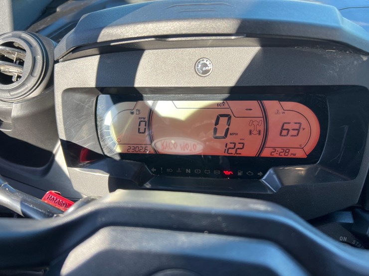 2025-can-am-hd-10-defender-limited-utv-image-17