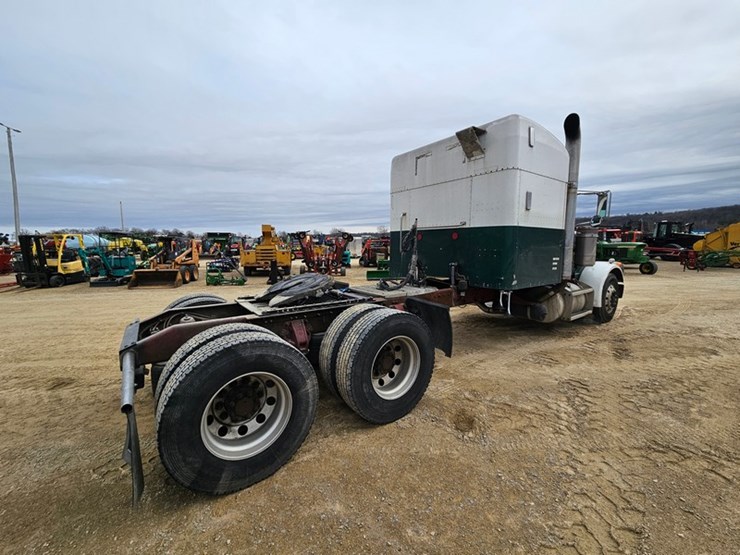 2006-peterbilt-379-image-5