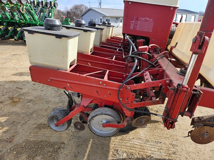 international-30-image-17