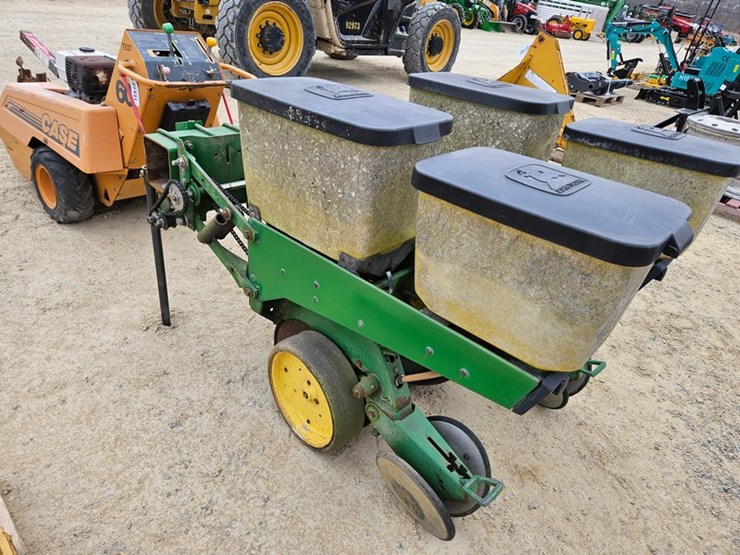 john-deere-7300-image-18