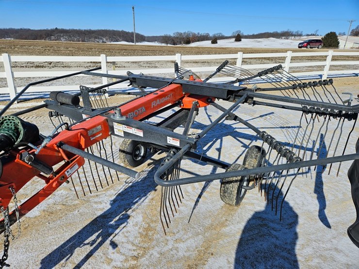 2020-kubota-ra1042t-image-14