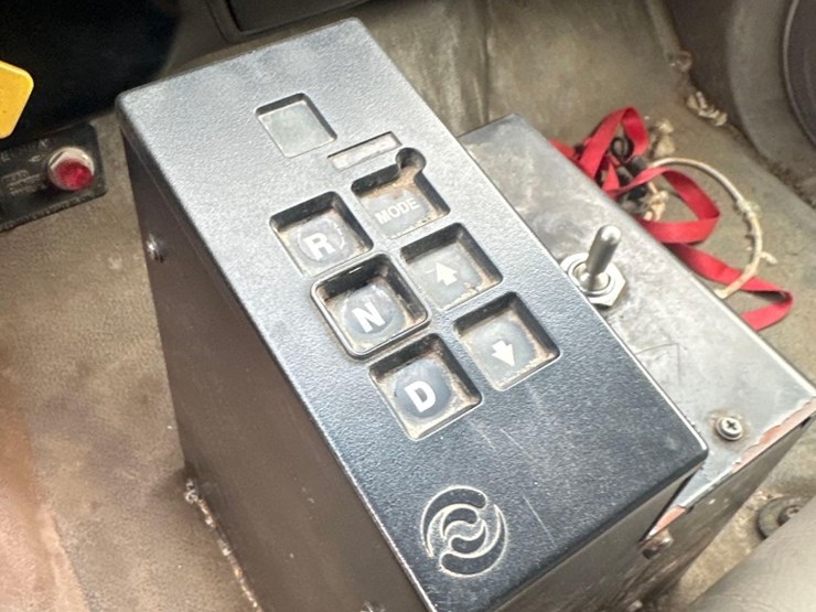 2000-ford-f750-image-16