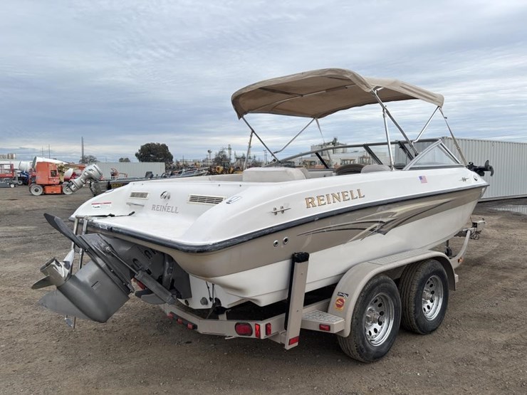 2006-unknown-trailer-image-3