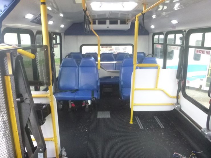 2014-ford-e450-image-7