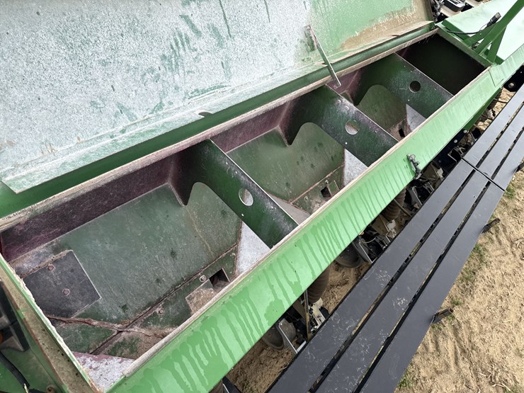 crust-buster-6020-image-9