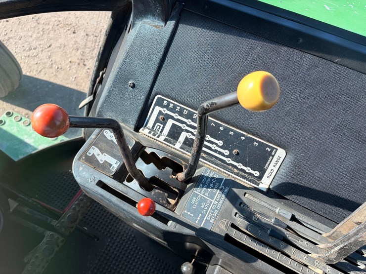 john-deere-4230-image-21