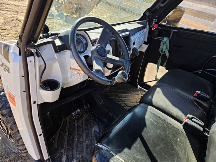 2016-polaris-ranger-image-29