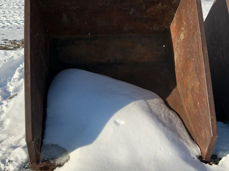 #224-•-self-dumping-hopper-image-4