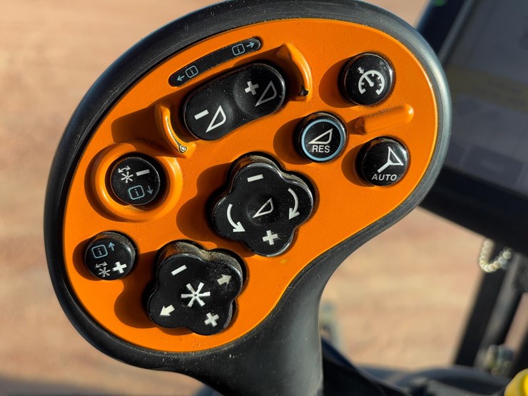 2015-case-ih-wd1903-image-46