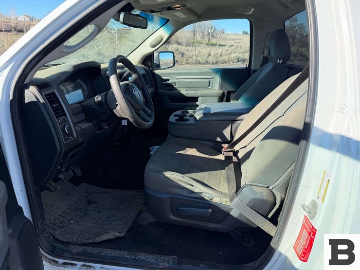 2014-dodge-2500-image-25