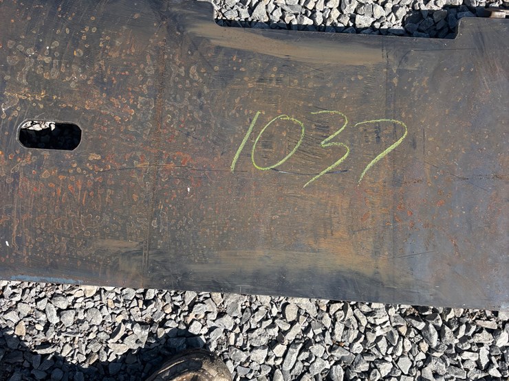 #1037-•-formed-skid-steer-frame-image-1