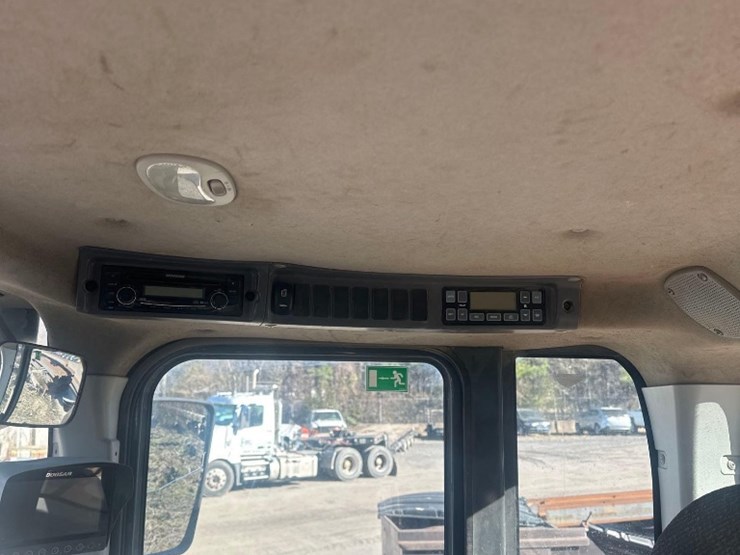 2014-doosan-dl250tc-3-image-23