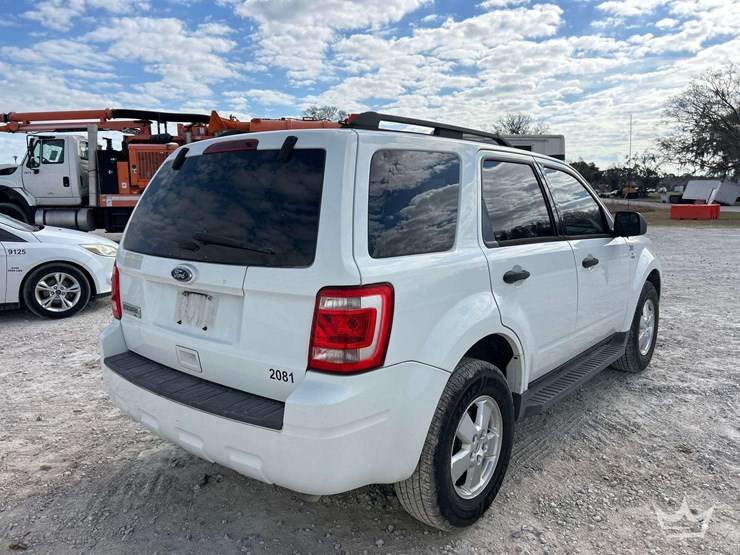 2012-ford-escape-image-3