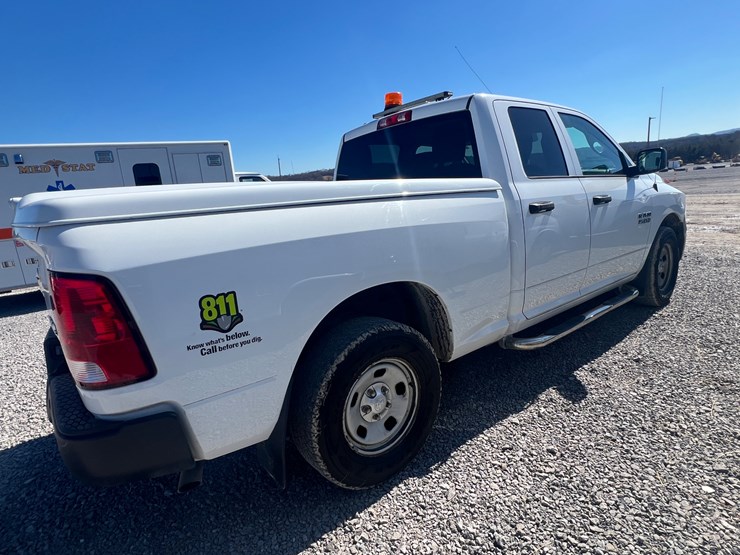 2015-dodge-1500-image-3