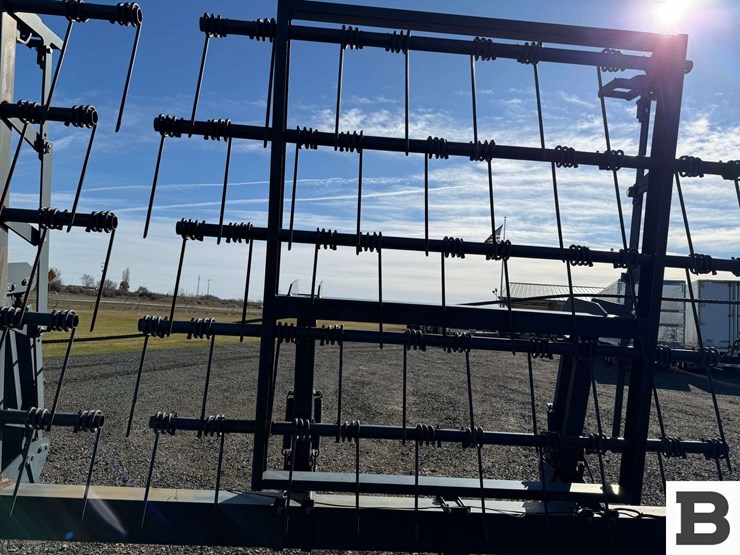 flexi-coil-spring-tooth-harrow-image-43