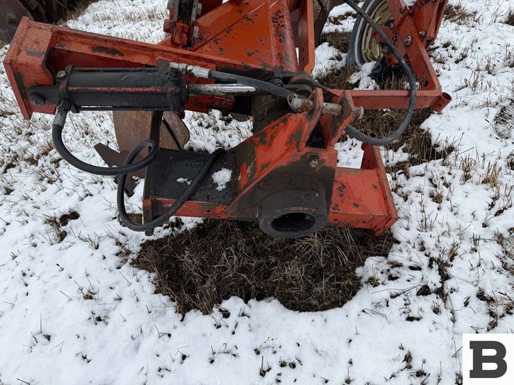 international-4-bottom-plow-image-6