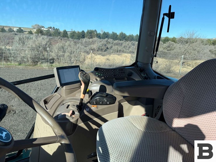 2013-john-deere-6125r-image-69