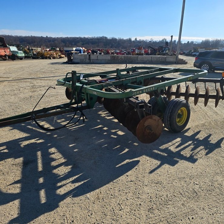 JOHN DEERE 215