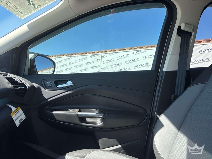 2017-ford-escape-image-12