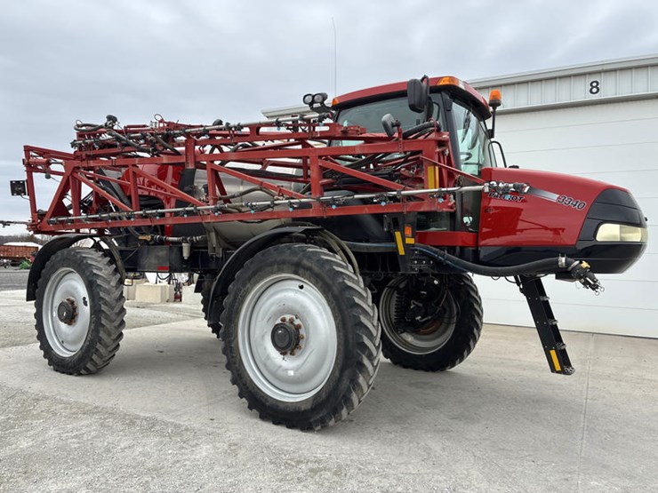 2015-case-ih-patriot-3340-image-1