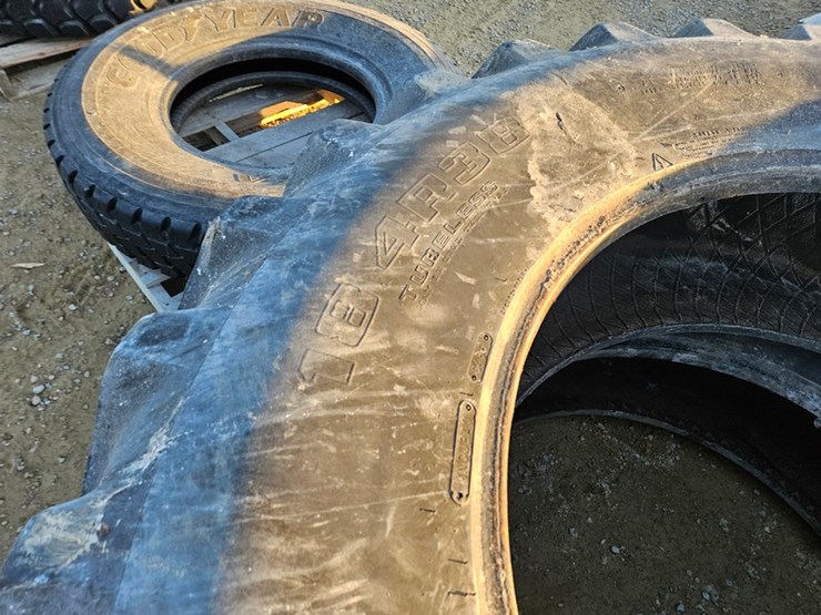 john-deere-1065-image-20