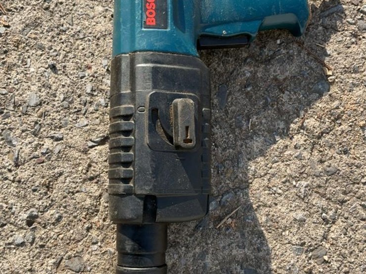 #102-•-bosch-concrete-hammer-drill-image-6