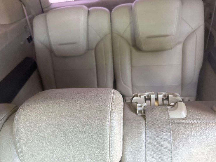 2013-mercedes-benz-gl450-image-24