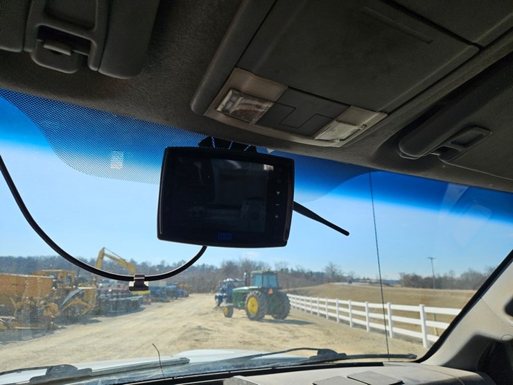 2011-ford-f550-image-48